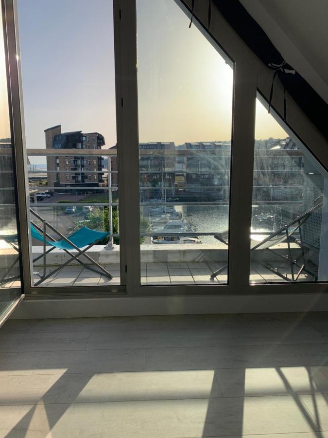 Blue Bay Studio Terrasse Довіль Екстер'єр фото